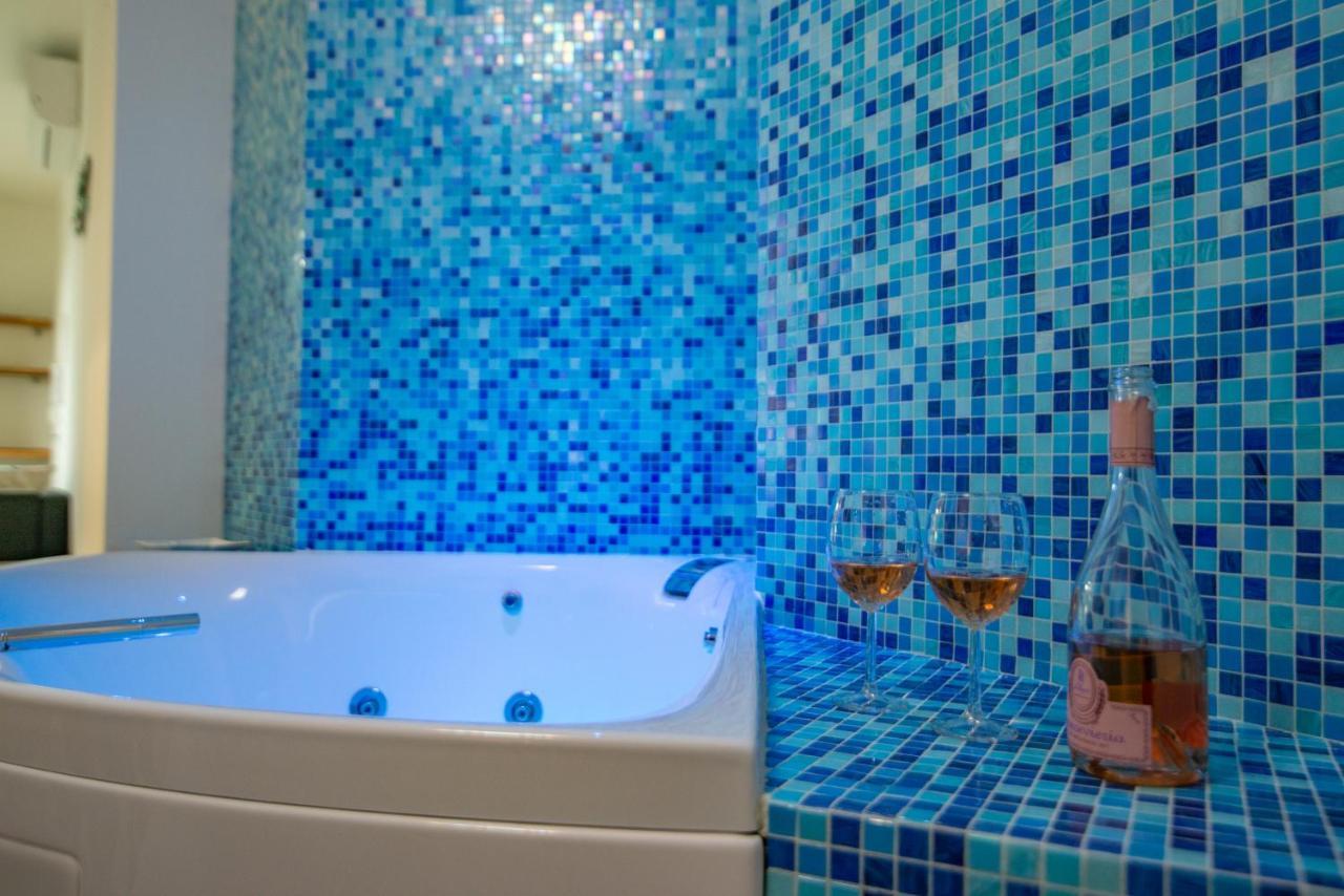 Blue Dream Bed & Breakfast โปลีญาโนอามาเร ภายนอก รูปภาพ