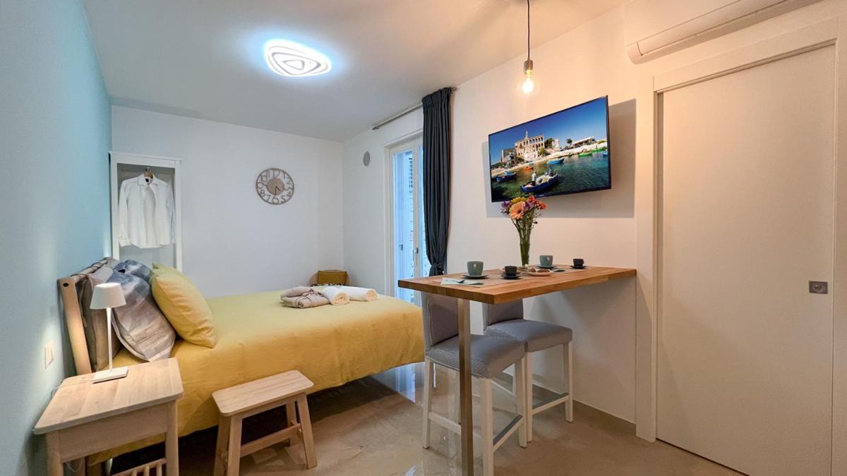 Blue Dream Bed & Breakfast โปลีญาโนอามาเร ภายนอก รูปภาพ