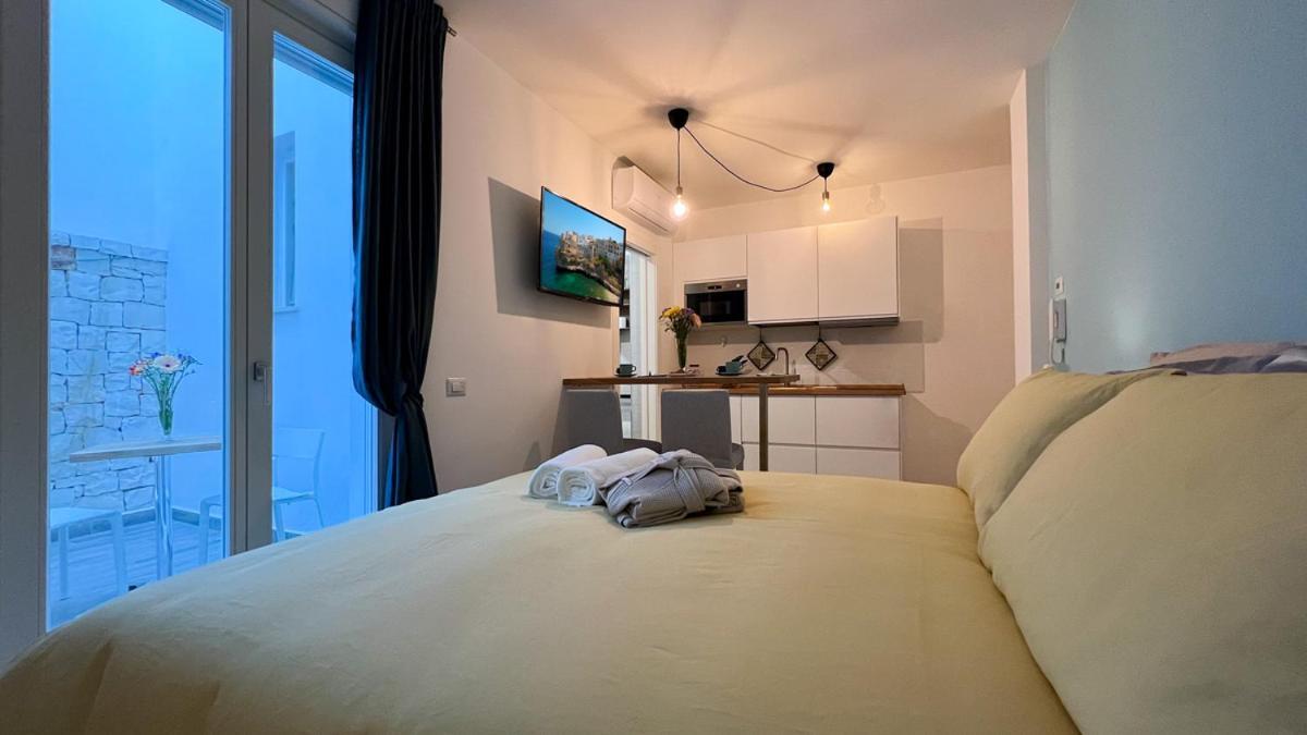 Blue Dream Bed & Breakfast โปลีญาโนอามาเร ภายนอก รูปภาพ